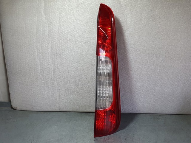 Lampa zespolona tylna prawa 3M5113A602AA FORD