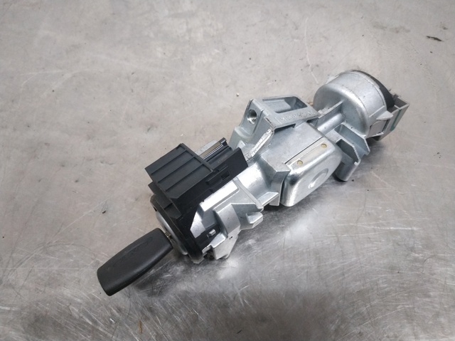 Stacyjka zapłonowa 3M513F880AC FORD