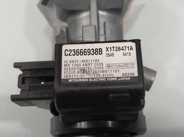 3M513F880AD Mazda