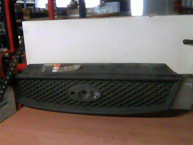 Atrapa chłodnicy 3M51R8138 FORD