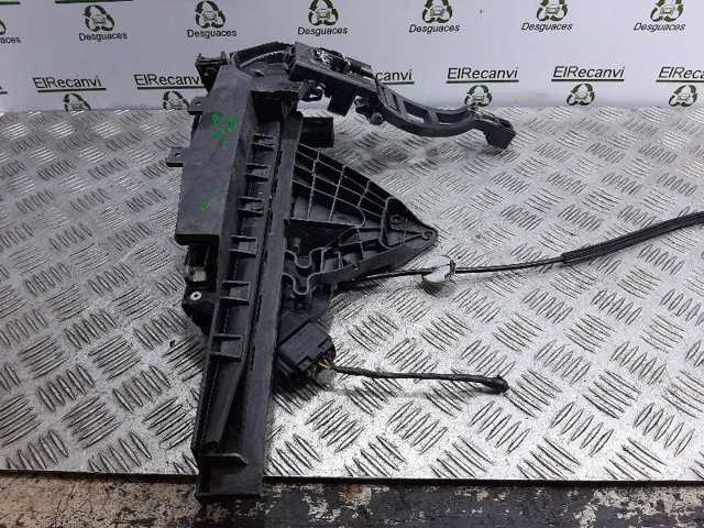 Zamek drzwi przednich prawych 3M5AR21812 FORD