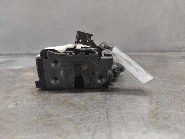 Zamek drzwi przednich prawych 3M5AR21812AK FORD