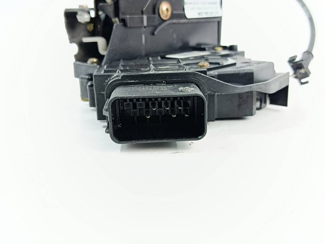 Zamek drzwi przednich prawych 3M5AR21812AK FORD
