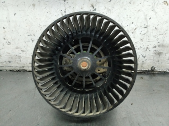 Silniczek wentylatora nagrzewnicy (ogrzewacza wnętrza) 3M5H18456AD FORD