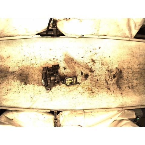 Pompa oleju 3M5Q6600BB FORD