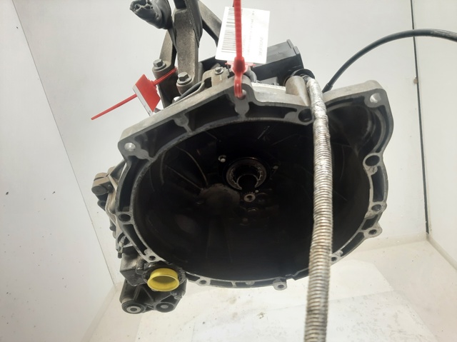 Mechaniczna skrzynia biegów w komplecie 3M5R7002NE FORD