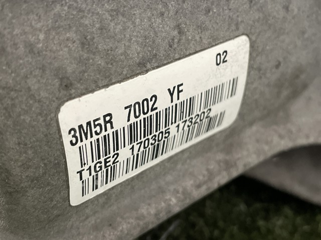 Mechaniczna skrzynia biegów w komplecie 3M5R7002YF FORD