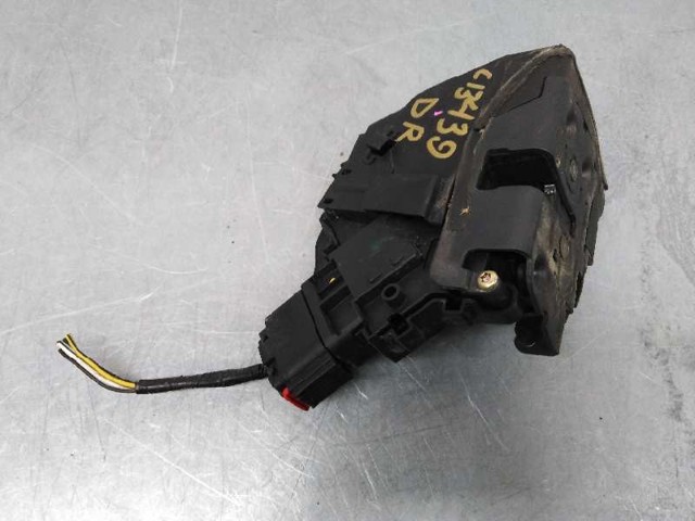 Zamek drzwi przednich prawych 3N6AA21812D MAZDA