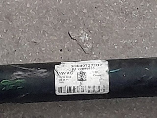 Półoś napędowa przednia prawa 3Q0407272BP VAG