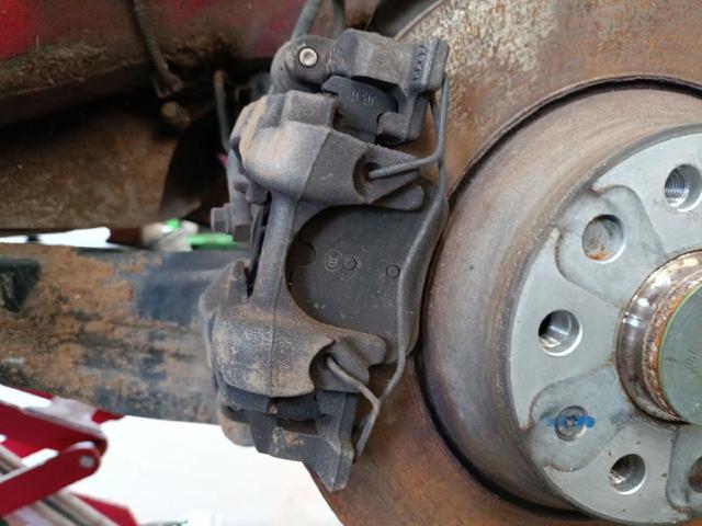 Zacisk hamulcowy tylny lewy 3Q0615423 VAG