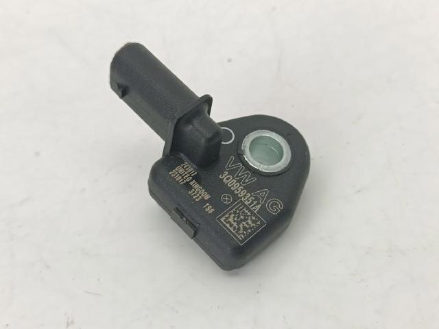 Czujnik AIRBAG przedni 3Q0959351A VAG