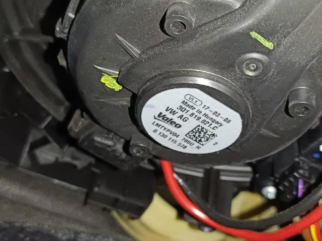 3Q1819021C VAG