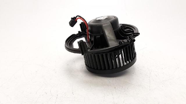 3Q1819021D VAG