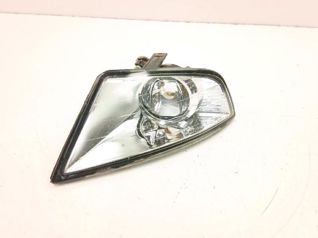 Lampa przeciwmgielna prawa 3S7115K205AE FORD