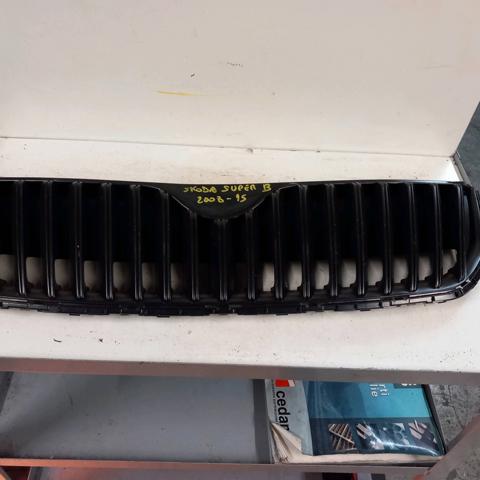 Atrapa grill Skoda SuperB