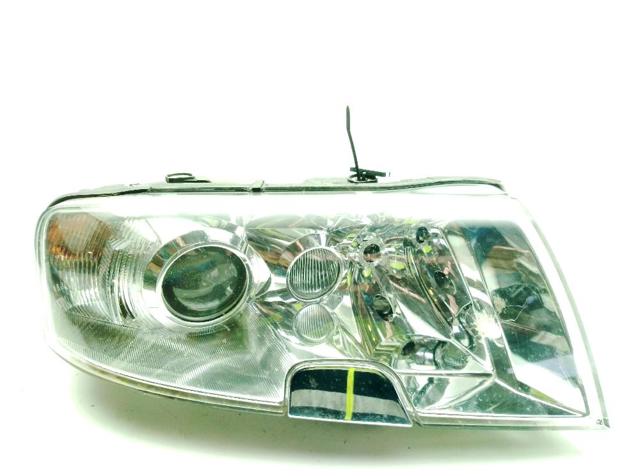 Reflektor prawy 3U1941018H VAG