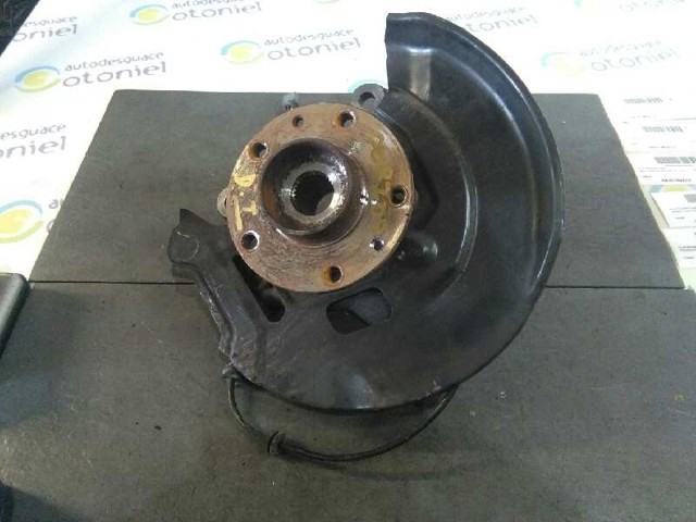 Czop (zwrotnica) przedni lewy 400154EA0A NISSAN