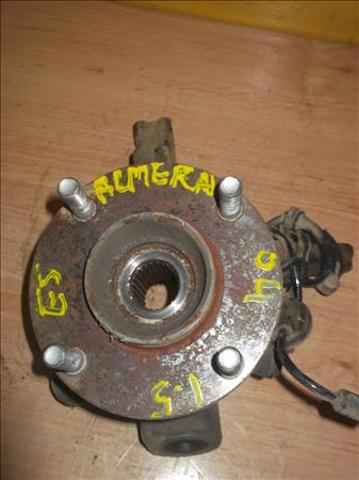 Zwrotnica Nissan Almera