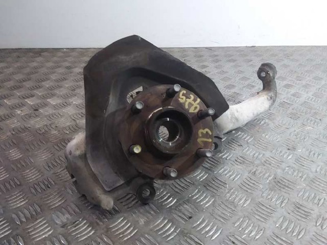Czop (zwrotnica) przedni lewy 400155X00C NISSAN