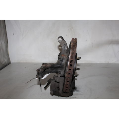 Czop (zwrotnica) przedni lewy 40015JD000 RENAULT