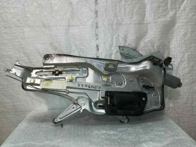 Mechanizm podnoszenia szyby drzwi przednich prawych 400371A RENAULT
