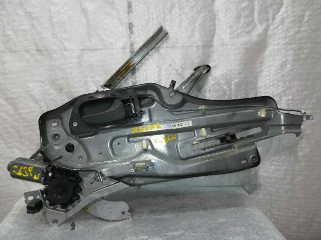 Mechanizm podnoszenia szyby drzwi przednich prawych 400371A RENAULT