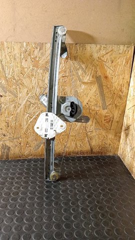 Mechanizm podnoszenia szyby drzwi przednich prawych 400727D RENAULT