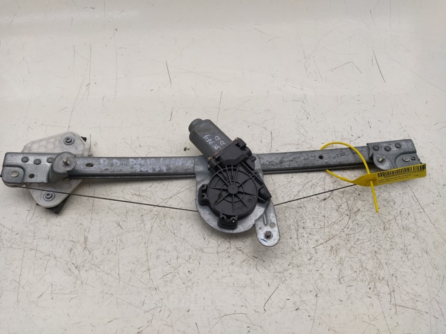 Mechanizm podnoszenia szyby drzwi przednich prawych 400727D RENAULT