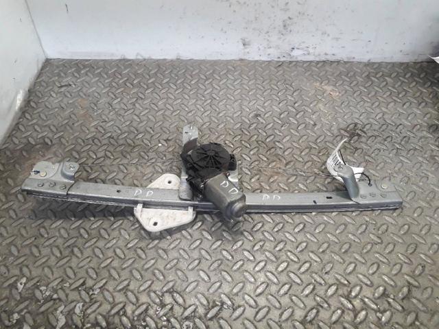 Mechanizm podnoszenia szyby drzwi przednich prawych 400727D RENAULT