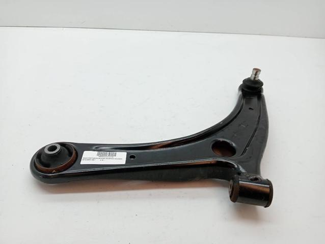 Wahacz zawieszenia przedniego dolny lewy 4013A279 MITSUBISHI