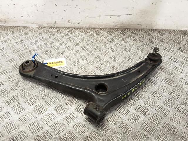 Wahacz zawieszenia przedniego dolny lewy 4013A281 MITSUBISHI
