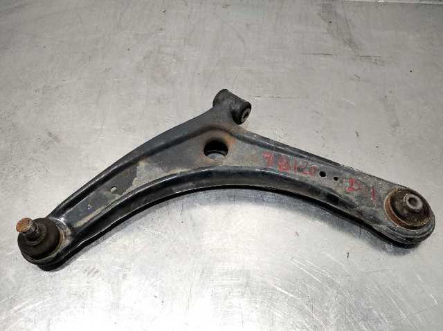 Wahacz zawieszenia przedniego dolny lewy 4013A443 MITSUBISHI