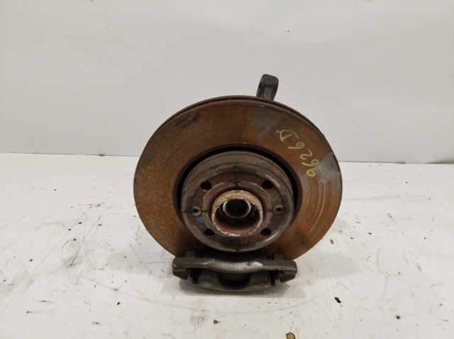 Piasta przednia 402022048R RENAULT