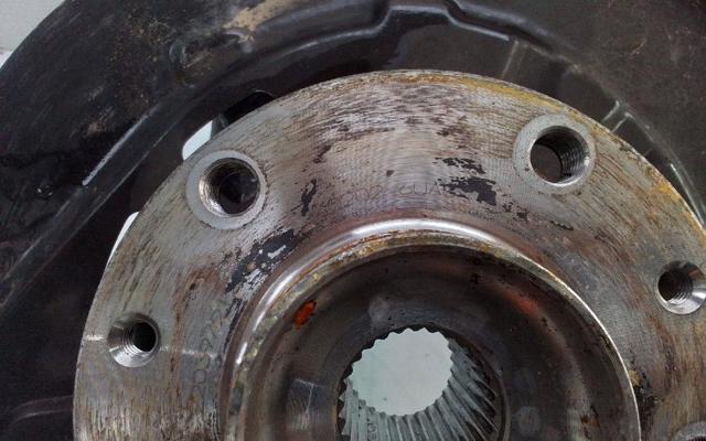 Piasta przednia 402026UA0A RENAULT