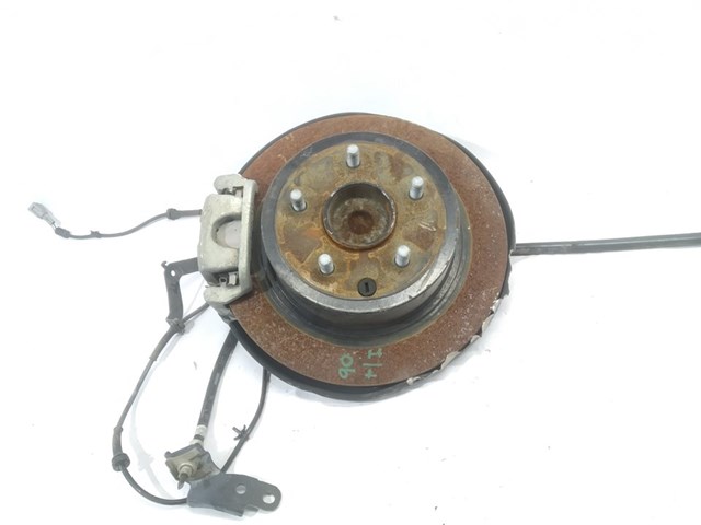 Piasta przednia 40202JG000 NISSAN
