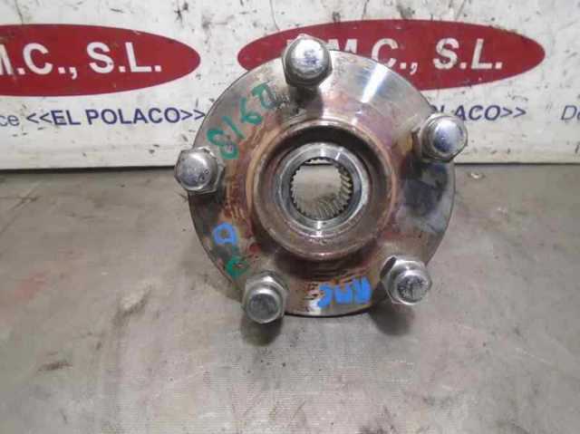 Piasta przednia 40202JG01B NISSAN