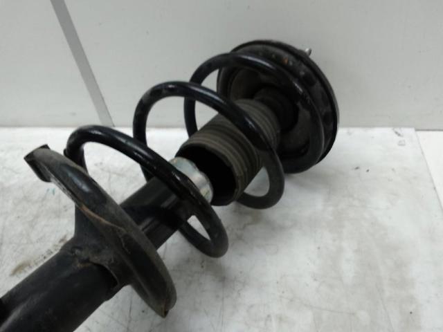 Amortyzator przedni lewy 4060A173 MITSUBISHI