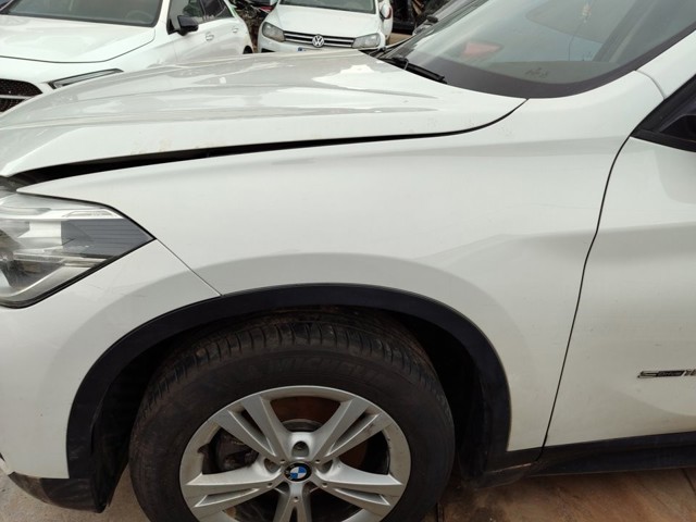 Błotnik przedni lewy 41007427299 BMW