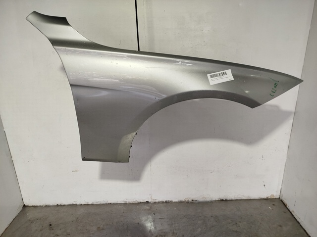 Błotnik przedni prawy 41009621598 BMW
