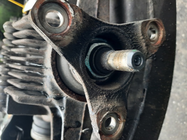 Reduktor mostu tylnego Lexus IS E2