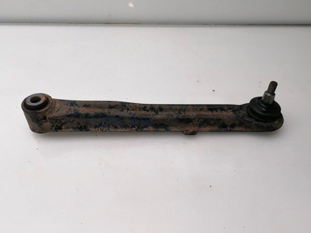 Wahacz zawieszenia tylnego poprzeczny 4117A025 MITSUBISHI