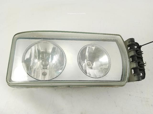 Reflektor prawy 41221015 IVECO