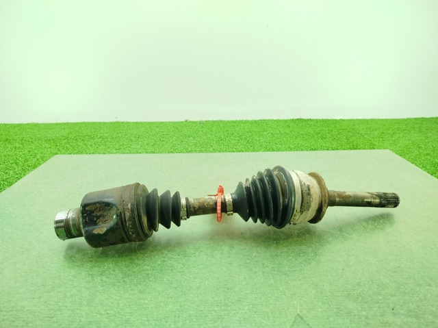 Półoś napędowa przednia 4130008012 SSANG YONG
