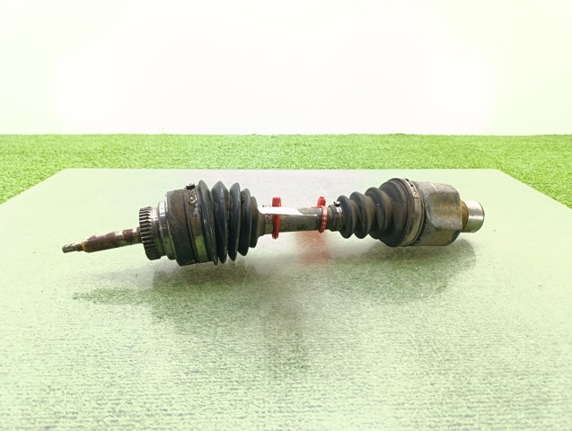 Półoś napędowa przednia 4130008101 SSANG YONG
