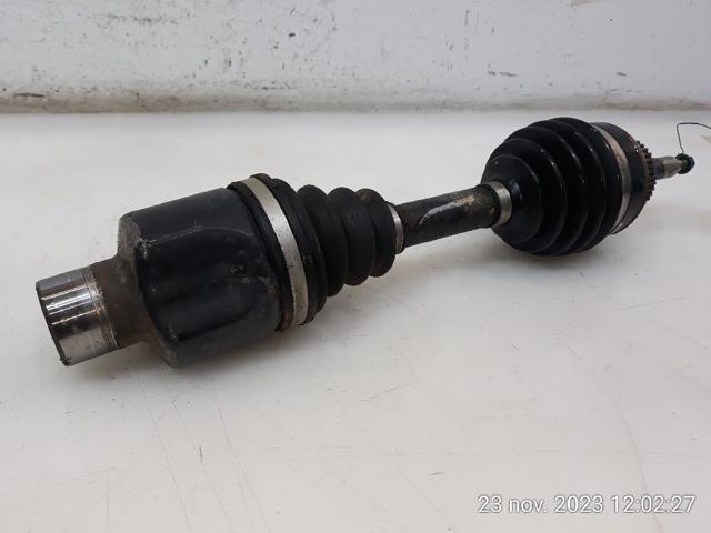 Półoś napędowa przednia 4130009002 SSANG YONG