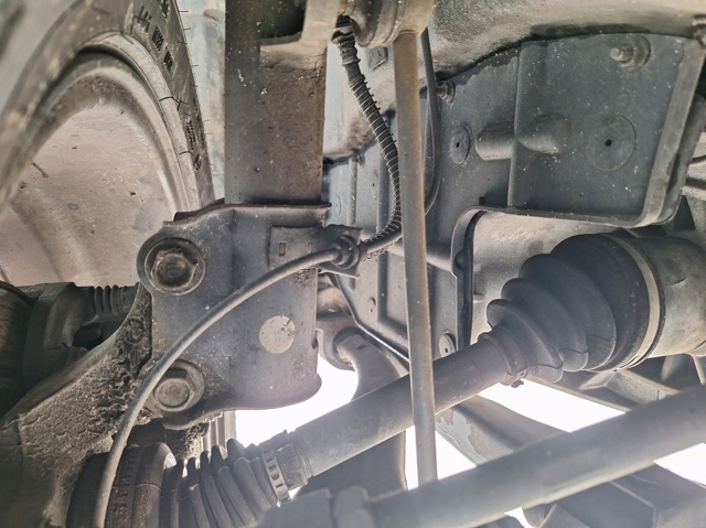 Półoś napędowa przednia lewa SsangYong Korando