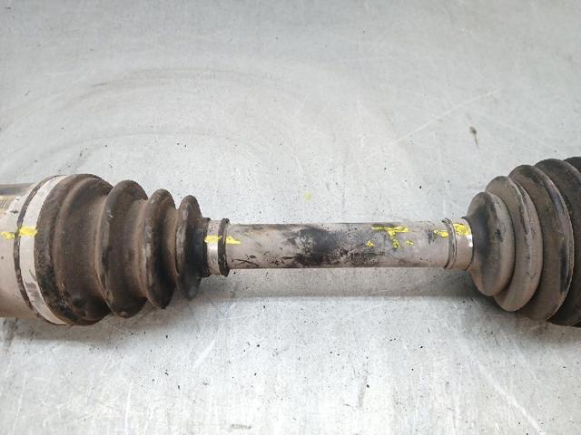 Półoś napędowa przednia lewa SsangYong Korando