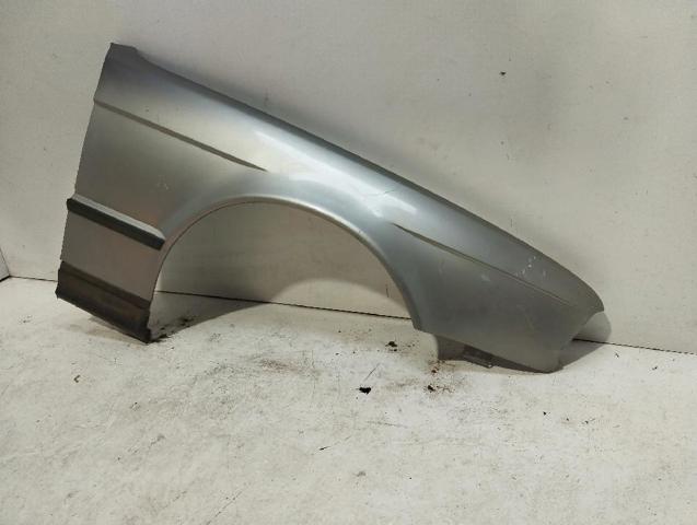 Błotnik przedni prawy BMW 5 E34