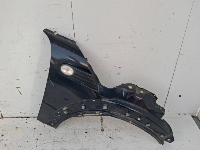 Błotnik przedni prawy 41352754726 BMW