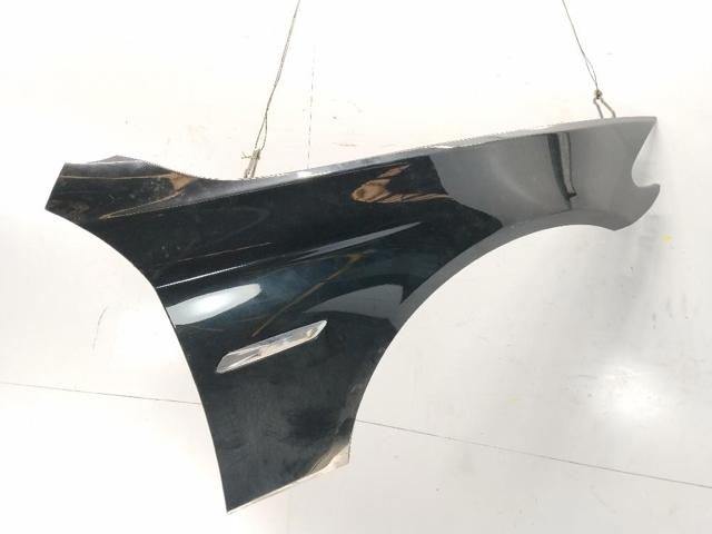 Błotnik przedni prawy 41355A03262 BMW